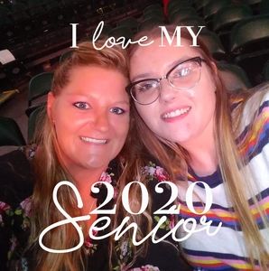 Meet your Posher, Liz